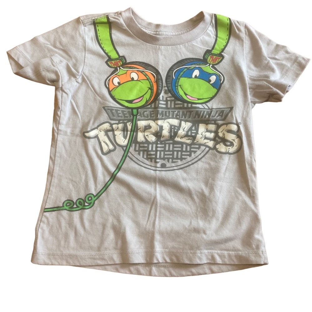 Teenage mutant ninja turtle graphic T-shirt